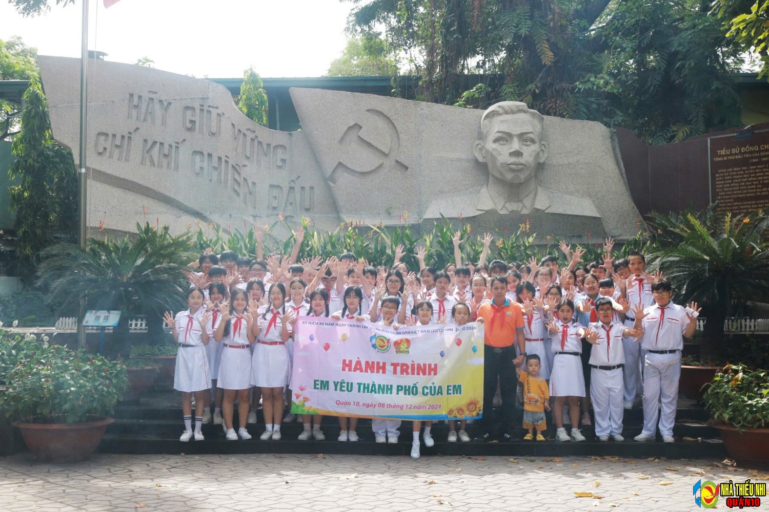 HÀNH TRÌNH “EM YÊU THÀNH PHỐ CỦA EM”